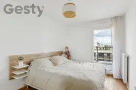 Location Grand appartement meublé avec terrasse privé