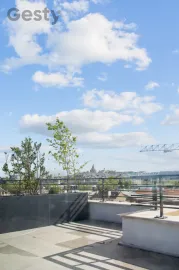 Location Grand appartement meublé avec terrasse privé