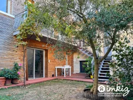 Vente Belle maison en pierre, garage + piscine intérieur
