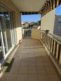 Vente Lumineux appartement 4 pièces Secteur des Rascas