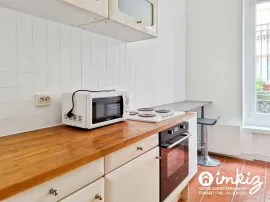 Vente Paris 20ᵉ  Studio avec mezzanine et cour privative