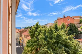 Villefranche-sur-mer- Beau 3 pièces de 52 m² en dernier étage à deux pas de la mer Villefranche Sur Mer