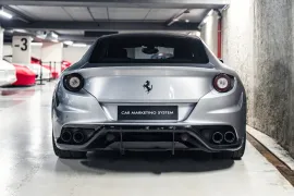 Voiture Ferrari FF