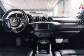 Voiture Ferrari FF