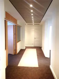 Location Location Bureaux Paris 75008