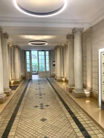Location Location Bureaux Paris 75008