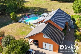 Vente Maison familiale 178 m² avec piscine chauffée