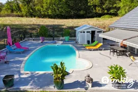 Vente Maison familiale 178 m² avec piscine chauffée