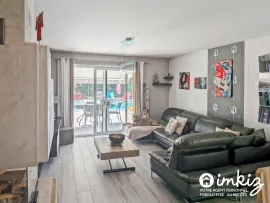 Vente Maison familiale 178 m² avec piscine chauffée