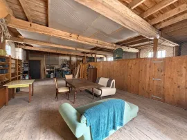 Vente MAISON FAMILIALE DE 260 M2 - 7 CHAMBRES, STUDIO ET GRANGE, terrain de 1270m2