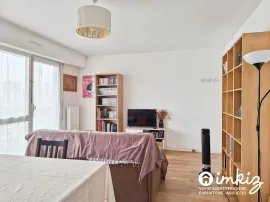 Vente Créteil 2 pièces dernier étage balcon parking