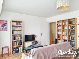 Vente Créteil 2 pièces dernier étage balcon parking