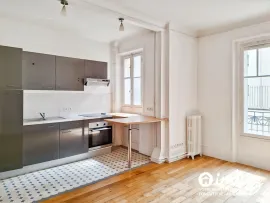 Vente Paris 15ème 44 m² traversant, calme et lumineux