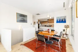 Vente Nice - Falicon - Jolie maison 4 pièces de 95 m² rénové avec terrasse, jardin et vue sur les collines et la mer