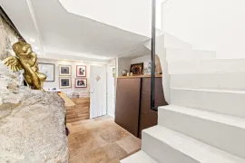Vente Nice - Falicon - Jolie maison 4 pièces de 95 m² rénové avec terrasse, jardin et vue sur les collines et la mer