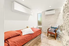 Vente Nice - Falicon - Jolie maison 4 pièces de 95 m² rénové avec terrasse, jardin et vue sur les collines et la mer