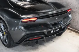 Voiture Ferrari 296 GTS V6 3.0 830