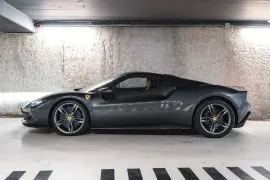 Voiture Ferrari 296 GTS V6 3.0 830