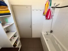 Location Appartement 3 pièces - 71m2 + Parking : Chartrons