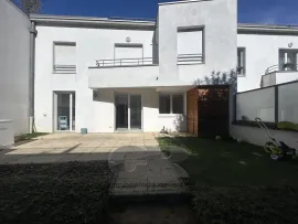 Location MAGNIFIQUE DUPLEX RIVES DE MEURTHE - TERRASSE ET GARAGE