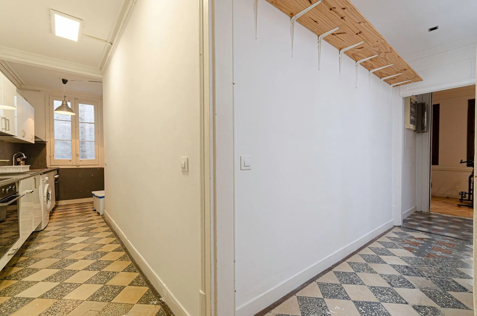 Colocation Carrer de Santa Anna, Barcelona
