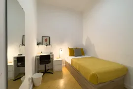 Carrer Nou de la Rambla, Barcelona Barcelona