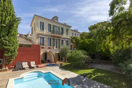 Magnifique bastide avec vue mer dominante Marseille 7e