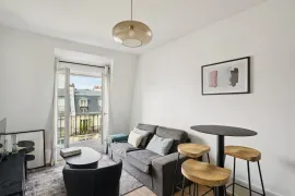 Vente EXCLUSIVITE - 2 P rénové - Lamarck Caulaincourt