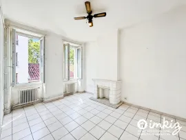 Atypique appartement + combles aménageables Marseille 4e