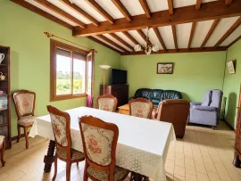 Vente Propriété de 134 m² avec trois dépendances