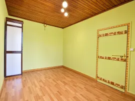 Vente Propriété de 134 m² avec trois dépendances