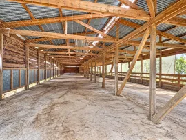 Vente Propriété de 134 m² avec trois dépendances