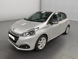 PEUGEOT 208 - 1.6 Blue-HDi 100 CV ALLURE BUSINESS - 4 CV Couëron