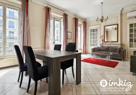 Vente Superbe appartement T3/T4 avec clim, balcon et vue