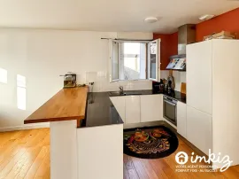 Vente Bel Appartement 2 pièces 75m2 au total avec cour