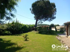 Vente Maison 5 pièces PLAIN-PIED, dépendances et piscine