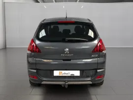 Voiture PEUGEOT 3008 - 1.6 HDi 115 CV STYLE - 6 CV