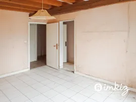 Vente Maison 2 niveaux, grand terrain  aménageable