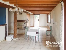 Vente Maison 2 niveaux, grand terrain  aménageable