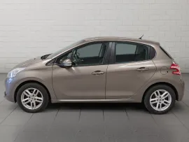 Voiture PEUGEOT 208 - 1.4 Hdi 70 CV ACTIVE - 4 CV