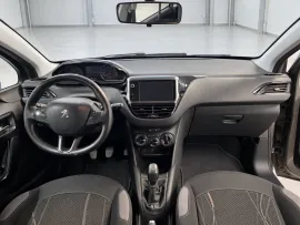 Voiture PEUGEOT 208 - 1.4 Hdi 70 CV ACTIVE - 4 CV