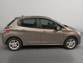 Voiture PEUGEOT 208 - 1.4 Hdi 70 CV ACTIVE - 4 CV