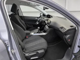 Voiture PEUGEOT 308 SW - 1.6 Blue-HDi 120 CV ALLURE - 5 CV