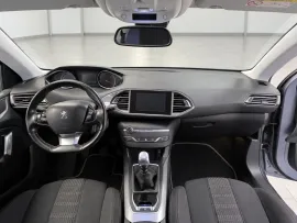 Voiture PEUGEOT 308 SW - 1.6 Blue-HDi 120 CV ALLURE - 5 CV