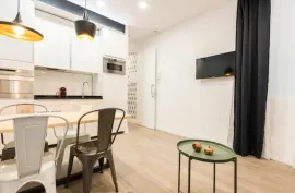 Location Calle de las Infantas, Madrid