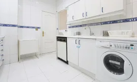 Colocation Calle de Amado Nervo, Madrid