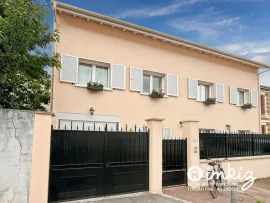 Vente Maison de 228 m2 + dépendances  de 28  m2