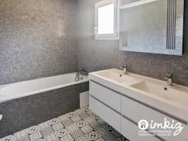 Vente Belle propriété avec studio indépendant et piscine