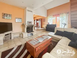 Vente Maison 5 pièces avec piscine couverte