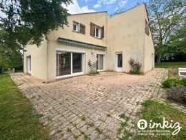 Vente Maison 5 pièces avec piscine couverte